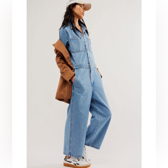 FP| Levi’s ‘Iconic Jumpsuit’ - Picture 2 of 4
